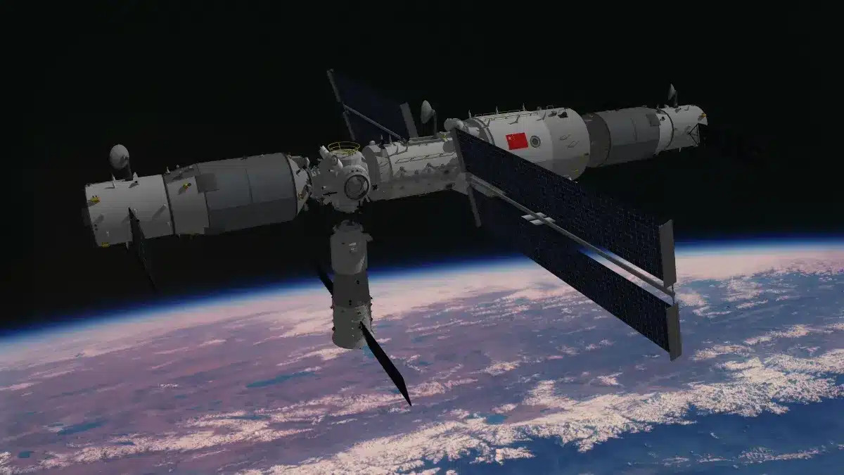 La Chine se prépare à sa mission spatiale la plus longue de son histoire, avec une durée d'un an en orbite sans retour prévu.