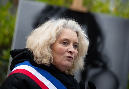 La maire du 10e arrondissement agressée lors de Nuit Blanche : des militants d'extrême droite impliqués