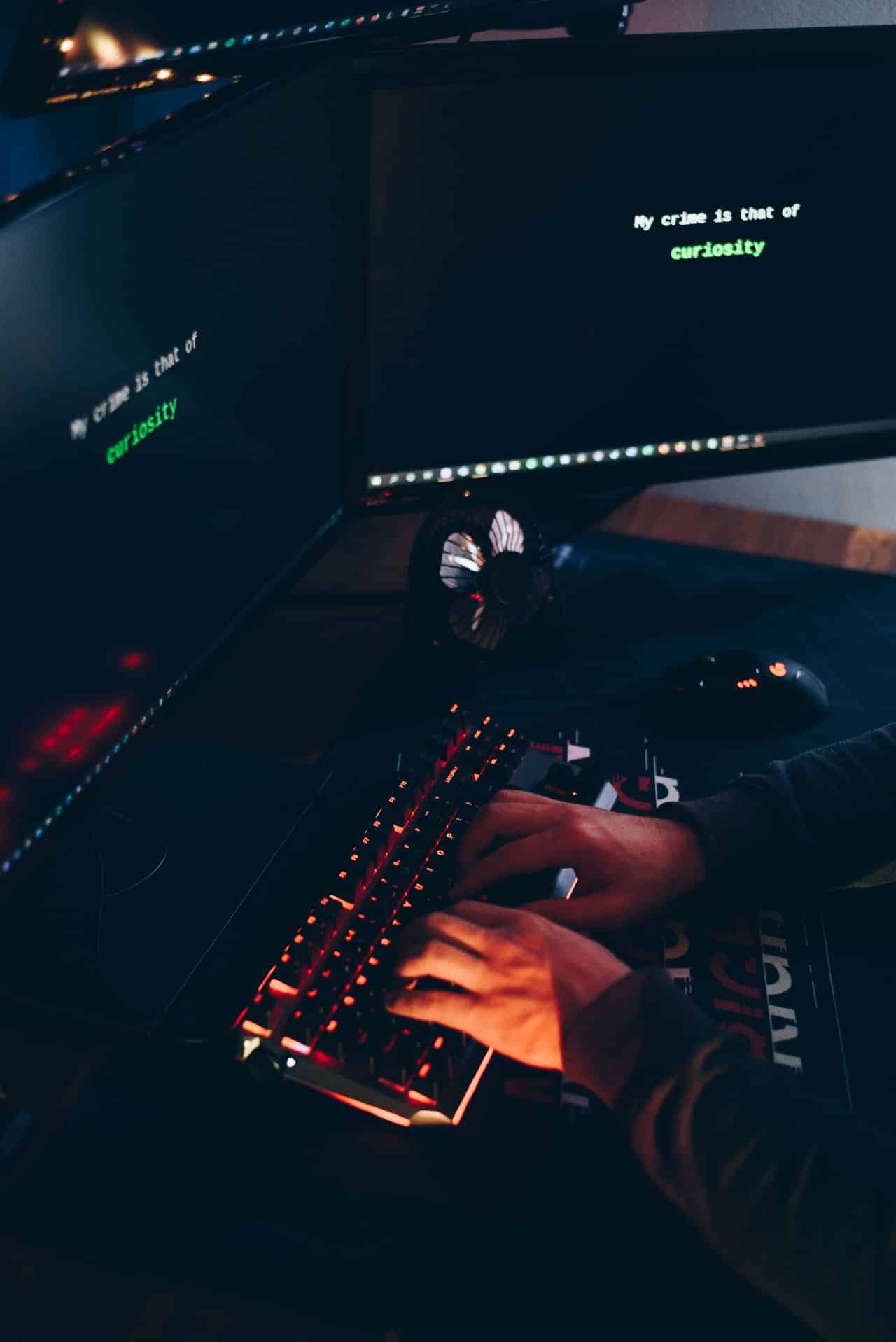 Le démantèlement du réseau Noos+ entraîne le piratage de 930 000 chaînes payantes.