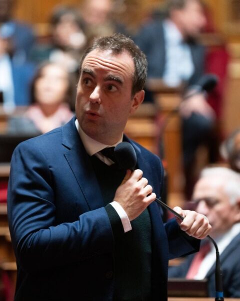 Le Sénat supprime la trajectoire budgétaire des armées, créant une impasse pour Lecornu