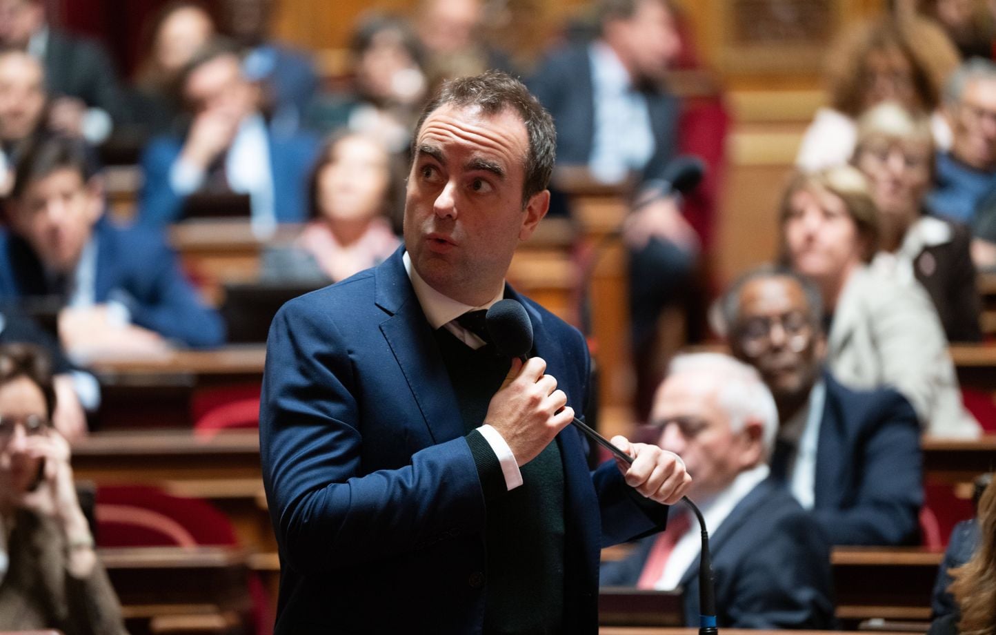 Le Sénat supprime la trajectoire budgétaire des armées, créant une impasse pour Lecornu