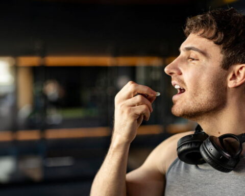 Les multivitamines en musculation : évaluation de leur efficacité face à un éventuel placebo