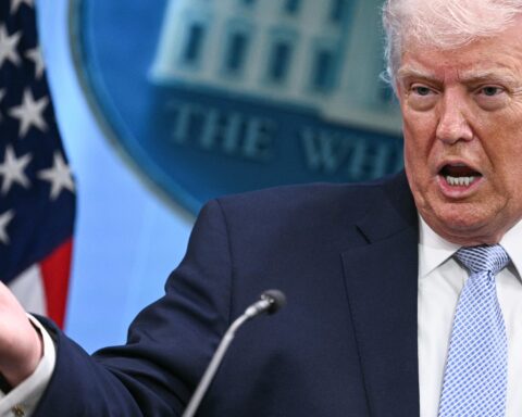 Les prix du pétrole et du gaz augmentent alors que les États-Unis et l'Iran échangent des frappes
