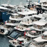 Les ultra-riches responsables de la dégradation environnementale: une étude évalue leur impact à plusieurs milliers de milliards de dollars par an
