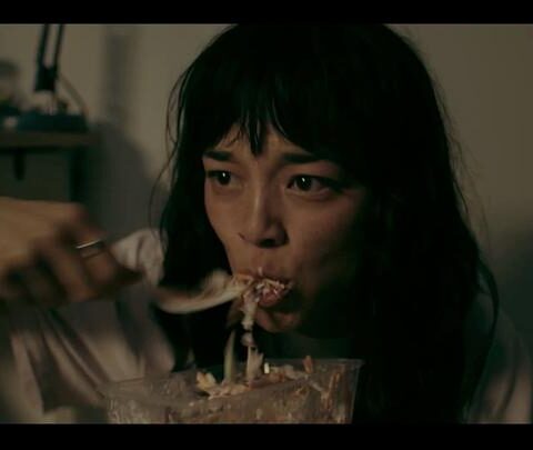 L'hyperphagie dans le film «Saccharine» : une représentation insatisfaisante des troubles alimentaires dans la pop culture