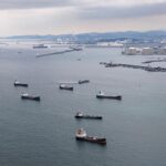 L'Iran frappe un navire dans le détroit d'Hormuz, menaçant de nouvelles perturbations maritimes