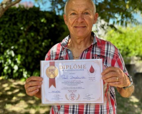 Loire. Un donneur de sang donne plus de 100 fois et souligne l'importance de son acte
