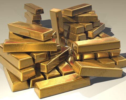 L'or descend sous les 4000 dollars, un niveau inédit depuis novembre.