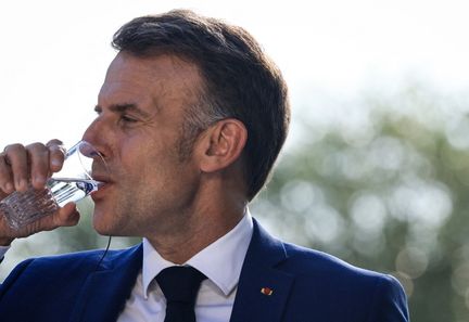 Macron met en avant le travail d'adaptation face à la canicule lors d'un sommet à Antibes