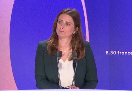 Marine Tondelier exige un "signal fort" du gouvernement contre l'impunité des agresseurs après la mort de Lyhanna