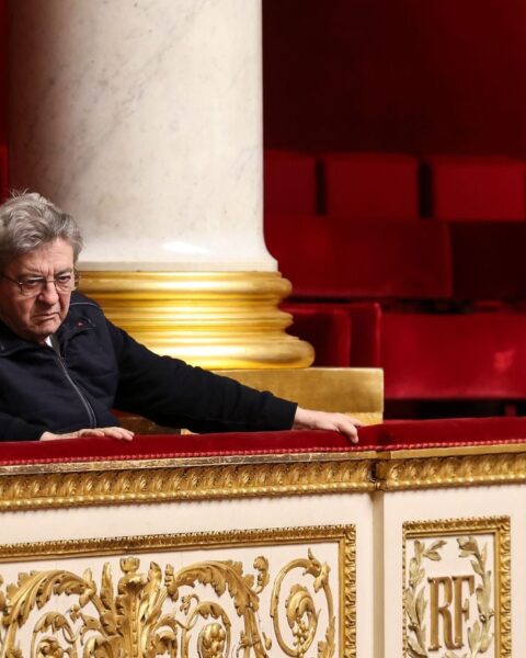 Mélenchon promet un référendum sur l’indépendance de la Nouvelle-Calédonie en cas de victoire en 2027