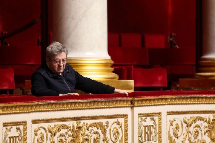 Mélenchon promet un référendum sur l’indépendance de la Nouvelle-Calédonie en cas de victoire en 2027