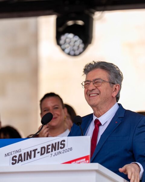 Mélenchon utilise le slogan de l'extrême droite pour renforcer sa position face au RN en 2027