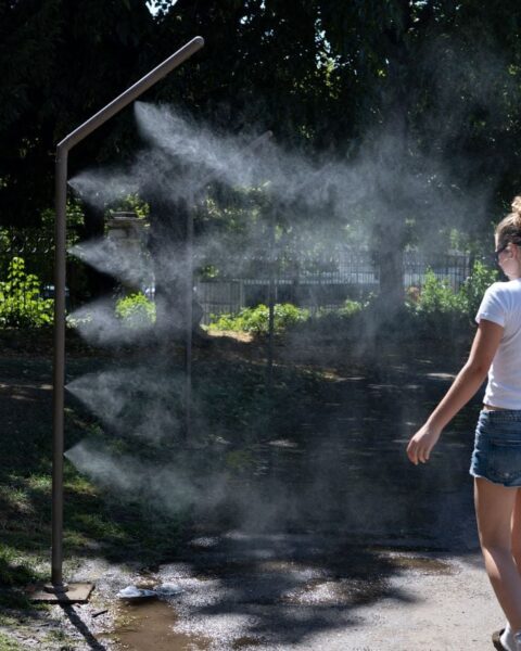 Météo-France place 35 départements en vigilance rouge, un niveau record pour la canicule