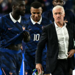 Mondial 2026 : Didier Deschamps revient en France après la perte de sa mère et dénonce la désinformation sexiste lors de la Coupe