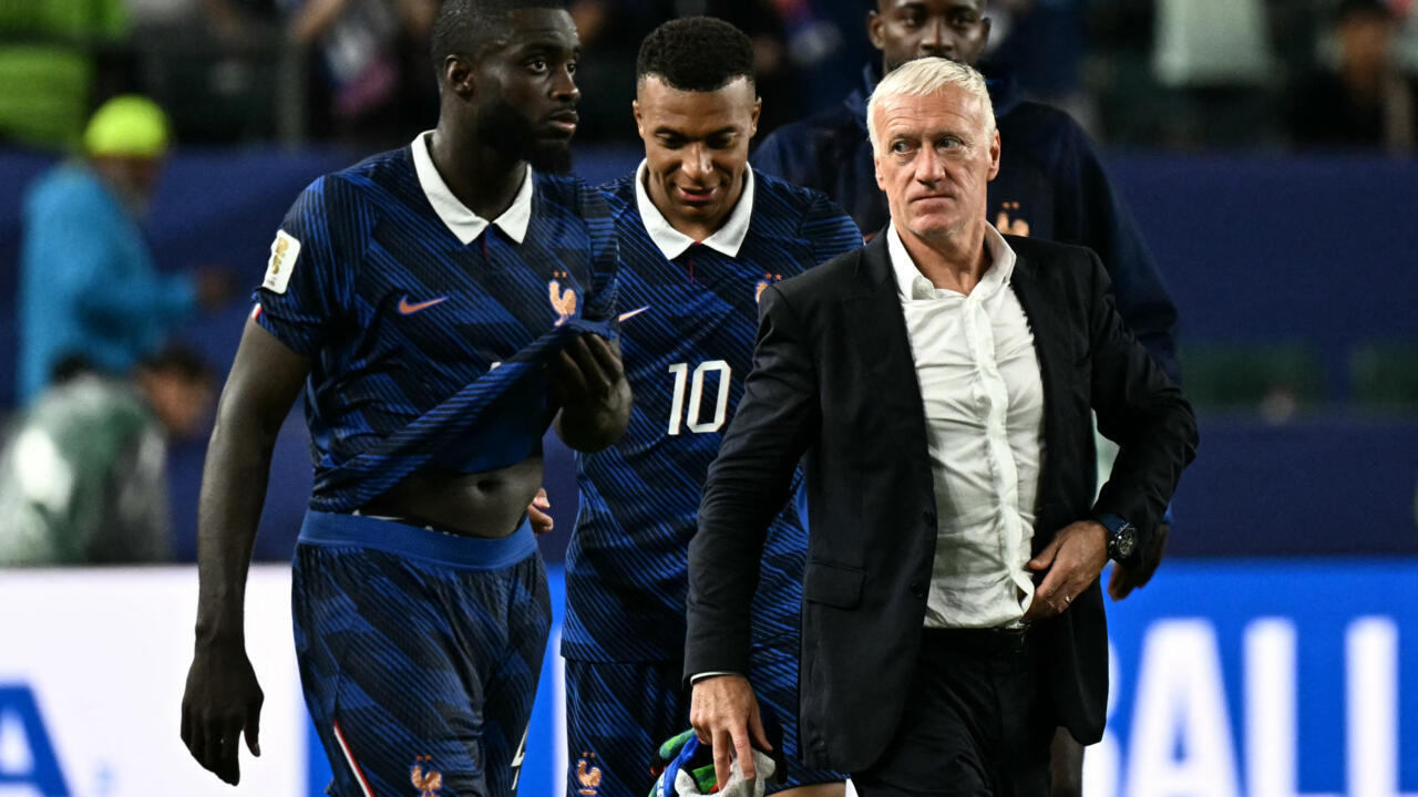 Mondial 2026 : Didier Deschamps revient en France après la perte de sa mère et dénonce la désinformation sexiste lors de la Coupe