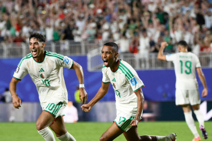 Mondial 2026 : l'Algérie se qualifie de manière spectaculaire face à l'Autriche, tandis que l'Argentine enchaîne une troisième victoire consécutive.