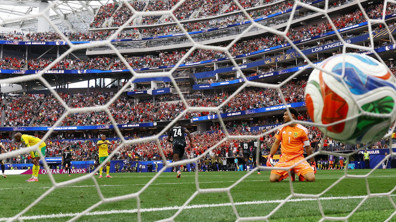 Mondial 2026 : Le Canada se qualifie pour les huitièmes de finale après une victoire de justesse contre l'Afrique du Sud.