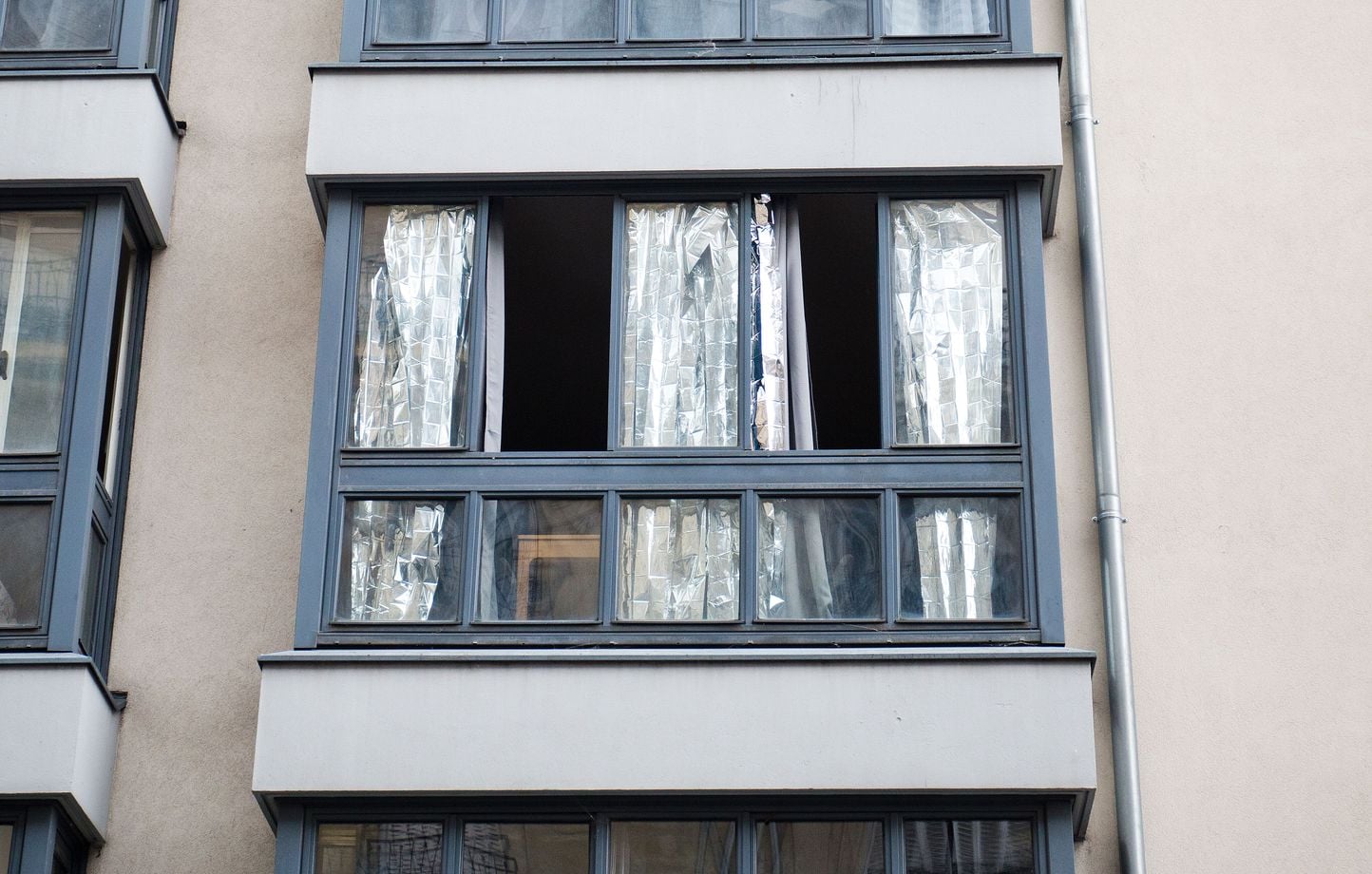 Pétition « pas de volets, pas de loyer » face à la chaleur estivale des logements à Paris