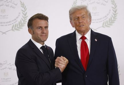 Préparation d'un dîner de réception pour Donald Trump à Versailles après le G7 à Évian