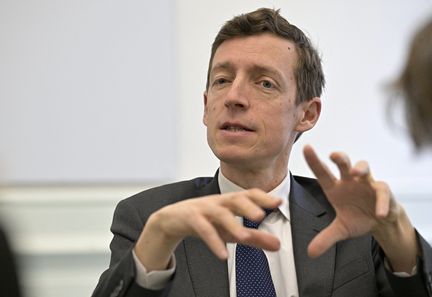 Protection de l'enfance : un fichier d’interdits d’école annoncé par le ministre de l'Éducation nationale
