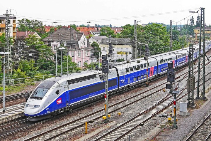 SNCF face à la canicule : annulations et échanges gratuits offerts suite à la suppression de trains
