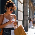 Soldes d'été 2026 : Analyse du budget mode pour les jeunes femmes