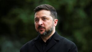 Ukraine : Volodymyr Zelensky met en garde la Biélorussie contre le matériel militaire russe et fixe un ultimatum d'une semaine