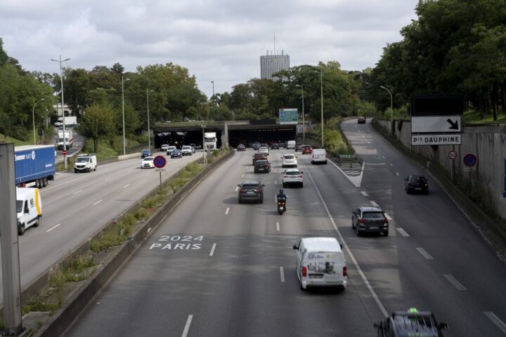 Vers une refonte des institutions de l'agglomération parisienne : le Haut-commissaire au Plan propose un Grand Paris unifié