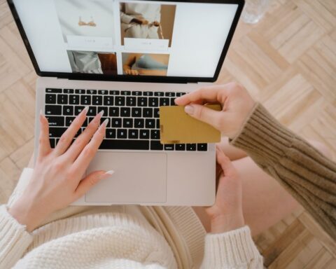 Visa intègre son réseau de paiement à ChatGPT pour transformer l'expérience des achats en ligne.