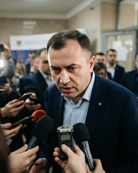 Renato Usatîi affirme qu’une enquête pénale vise une fuite de données d’agents du SIB moldave
