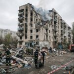 La Russie frappe Kyiv avec 166 missiles et drones : un mort, 17 blessés, des dégâts civils massifs