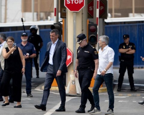 Afflux de migrants à Ceuta : les réformes de régularisation espagnoles soulèvent des questions politiques