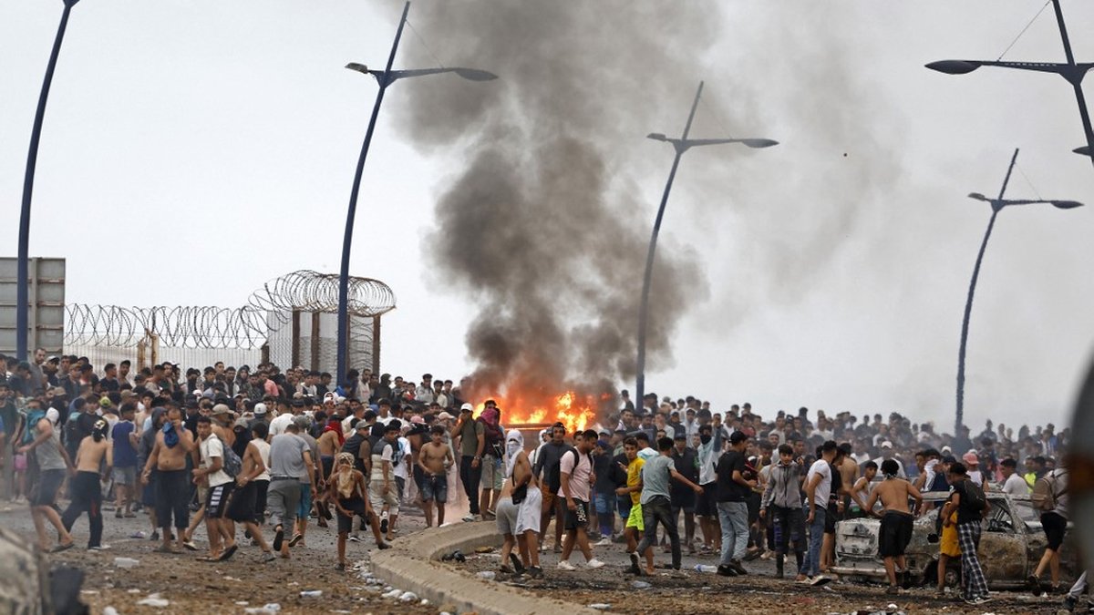 Afflux massif de 40 000 migrants à Ceuta : la France renforce les contrôles à la frontière avec l'Espagne