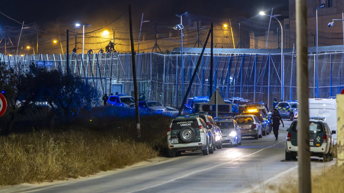 Afflux massif de migrants à Ceuta : les raisons historiques des deux enclaves espagnoles au Maroc