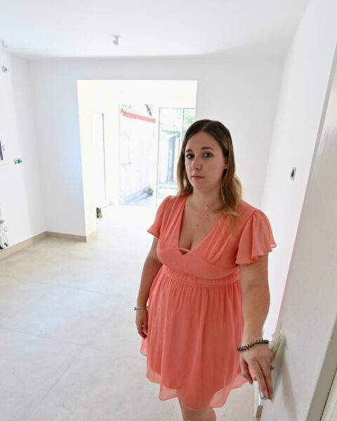 Alice, mère de trois enfants, attend toujours la livraison de sa cuisine à Portet-sur-Garonne