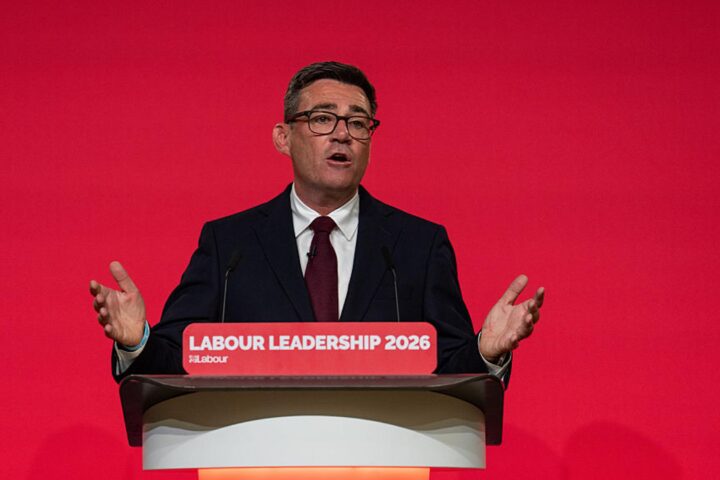 Andy Burnham appelle à une « nouvelle politique » au Royaume-Uni lors de son premier discours en tant que leader travailliste