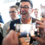 Andy Burnham devient le nouveau Premier ministre du Royaume-Uni et promet une nouvelle politique