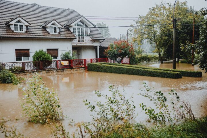 Assurance habitation : l'impact des catastrophes naturelles sur une augmentation des prix de 13%