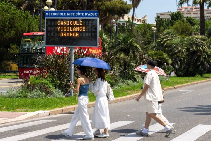 Canicule : 72 départements placés en vigilance orange avec des températures atteignant 41 °C