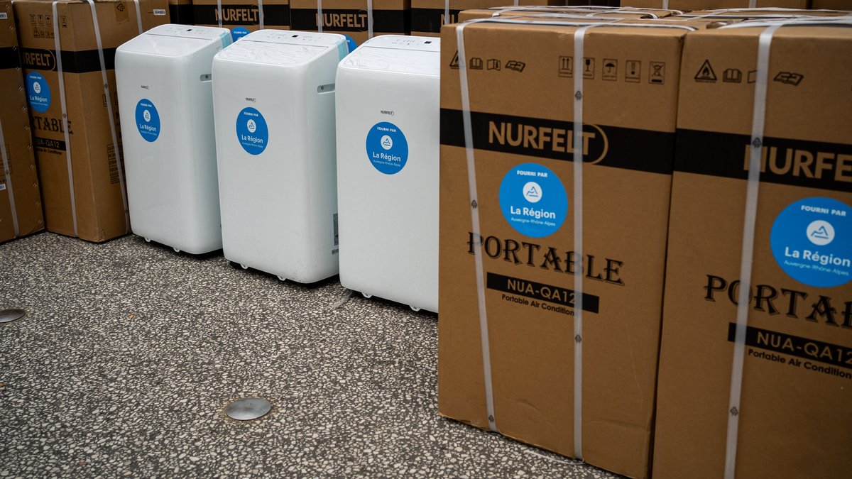 Canicule : des climatiseurs livrés à l'hôpital d'Avesnes-sur-Helpe, mais inutilisables sans adaptateurs