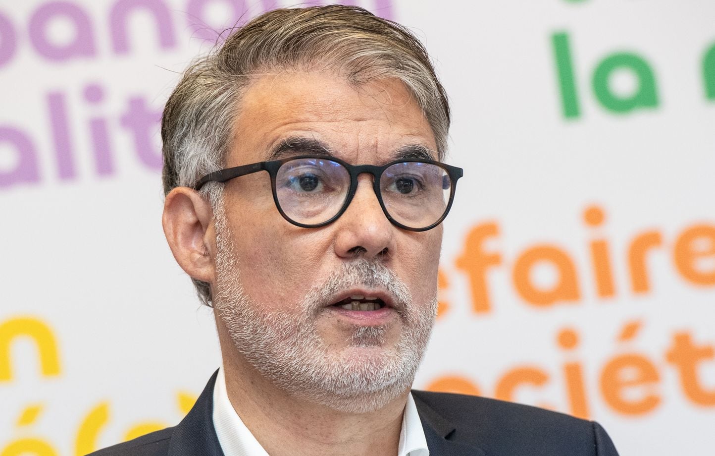Canicules : le PS refuse la motion de censure des Écologistes malgré l’appel d’Olivier Faure