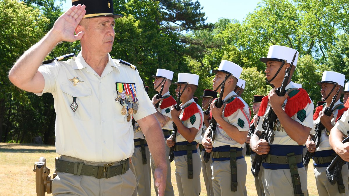 Changement de commandement à Castelnaudary pour la compagnie d'instruction des spécialistes de la Légion étrangère