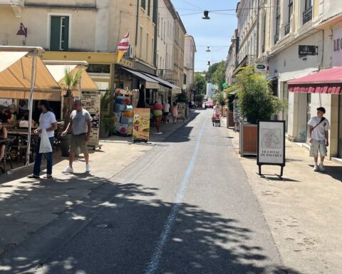 Christophe Rivenq, maire d'Alès, victime de menaces de mort de la DZ Mafia et exfiltré par le Raid