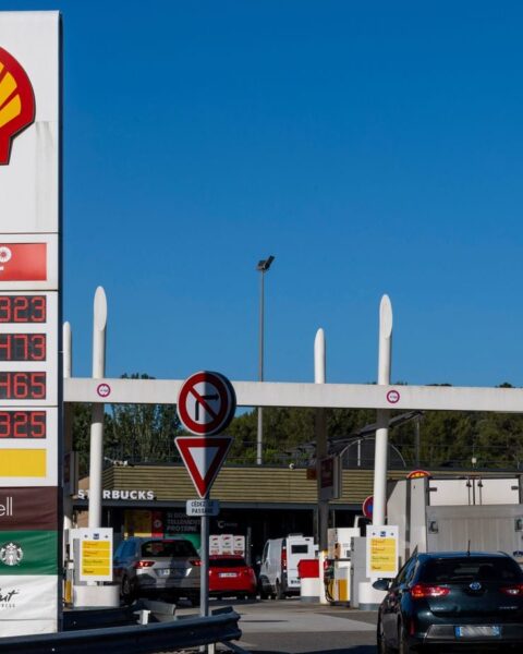 Climat : une interdiction de la publicité pour les énergies fossiles en France avant fin 2026