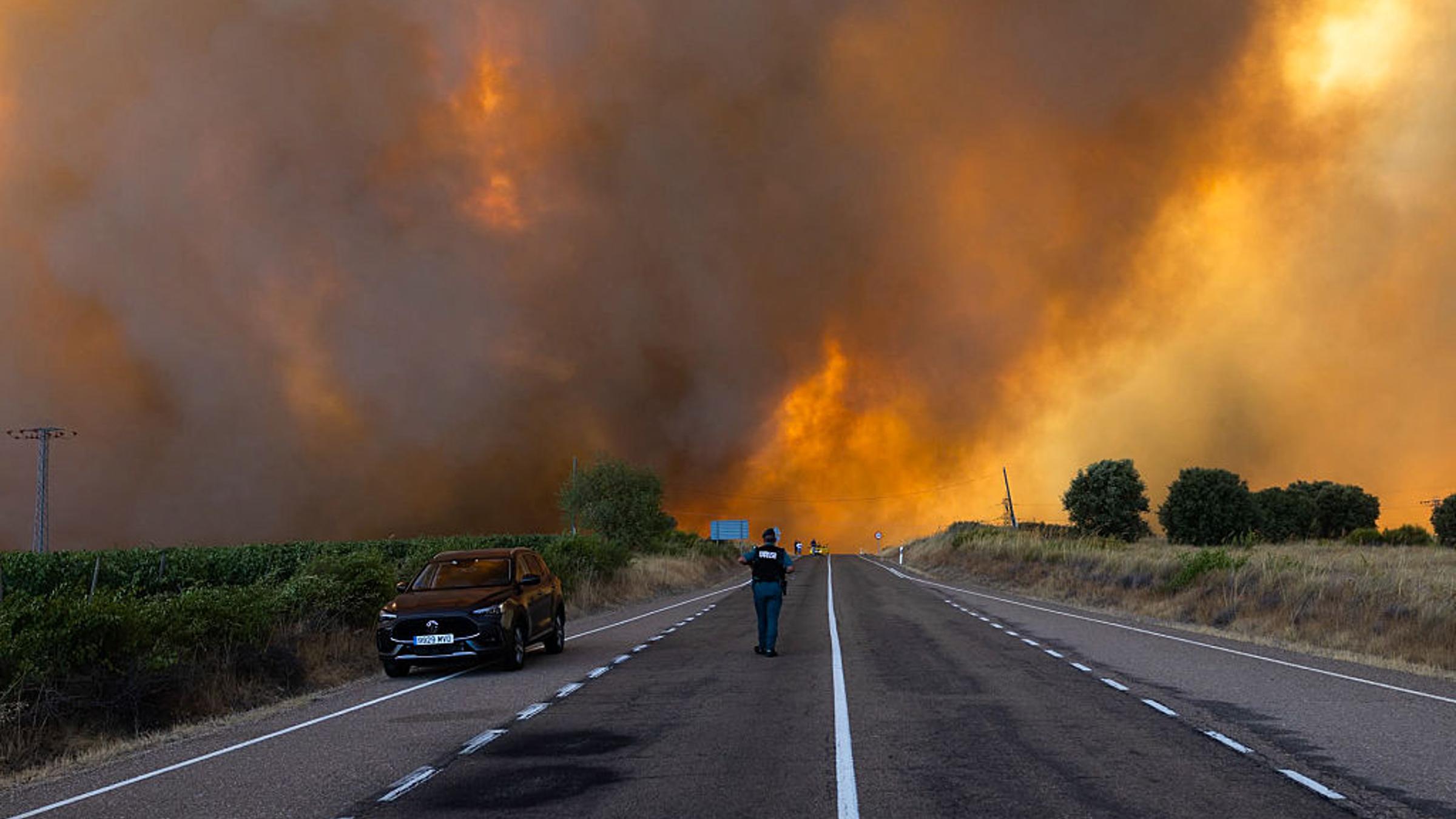 Comment aider les victimes des incendies meurtriers en France et en Espagne