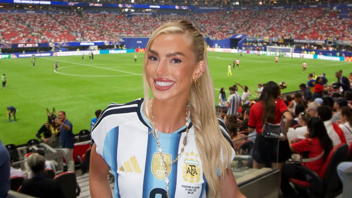 Critiques sur les réseaux sociaux envers Kelci-Rose Bowers, compagne d'un joueur argentin, après la demi-finale de la Coupe du monde