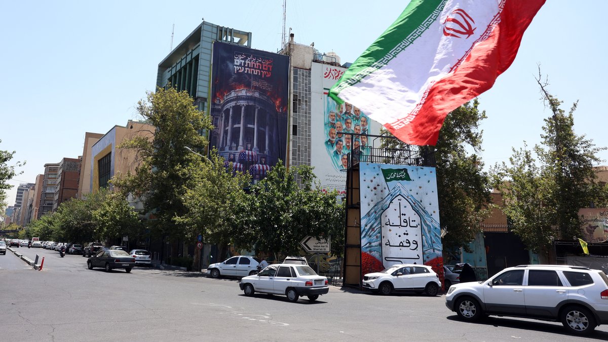 Deux diplomates français retenus plusieurs heures par les services de sécurité iraniens à Téhéran