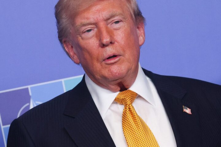 Donald Trump annonce la reprise des opérations militaires dans le détroit d'Ormuz et le blocus des ports iraniens