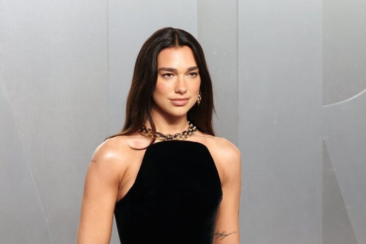 Dua Lipa soutient les manifestants albanais contre le complexe hôtelier de luxe lié à la famille Trump